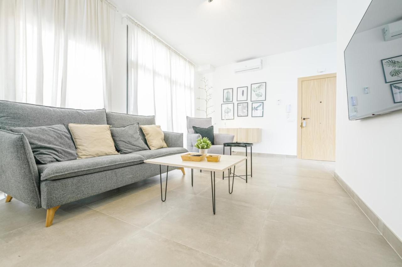 Moott Homes Suites Casa De Los Leones Apto 1 Алмерия Екстериор снимка