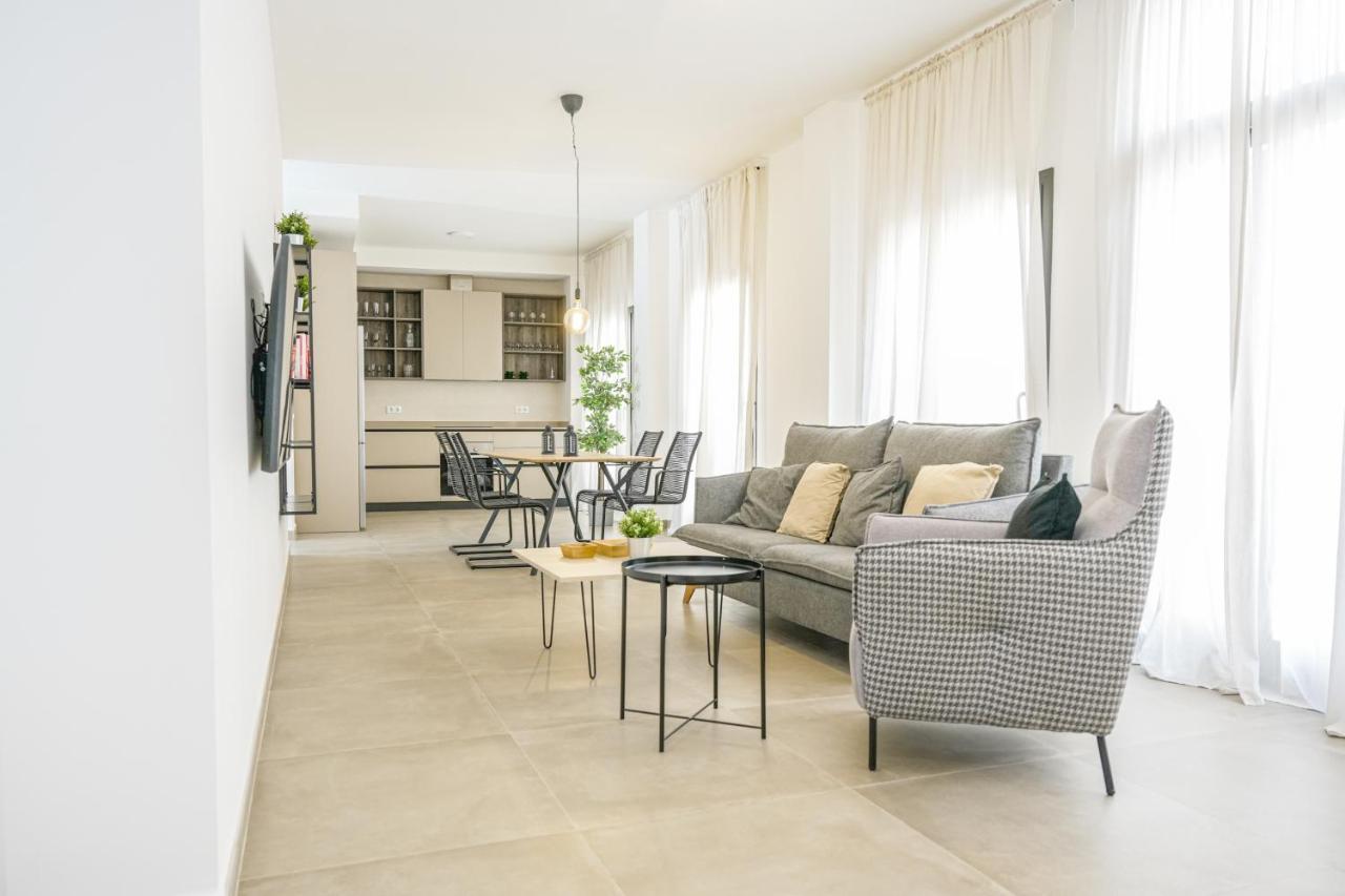 Moott Homes Suites Casa De Los Leones Apto 1 Алмерия Екстериор снимка