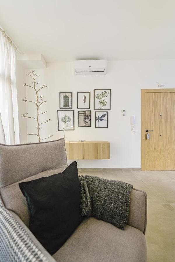 Moott Homes Suites Casa De Los Leones Apto 1 Алмерия Екстериор снимка