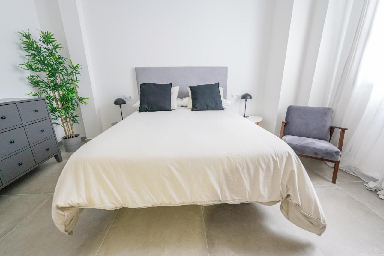 Moott Homes Suites Casa De Los Leones Apto 1 Алмерия Екстериор снимка